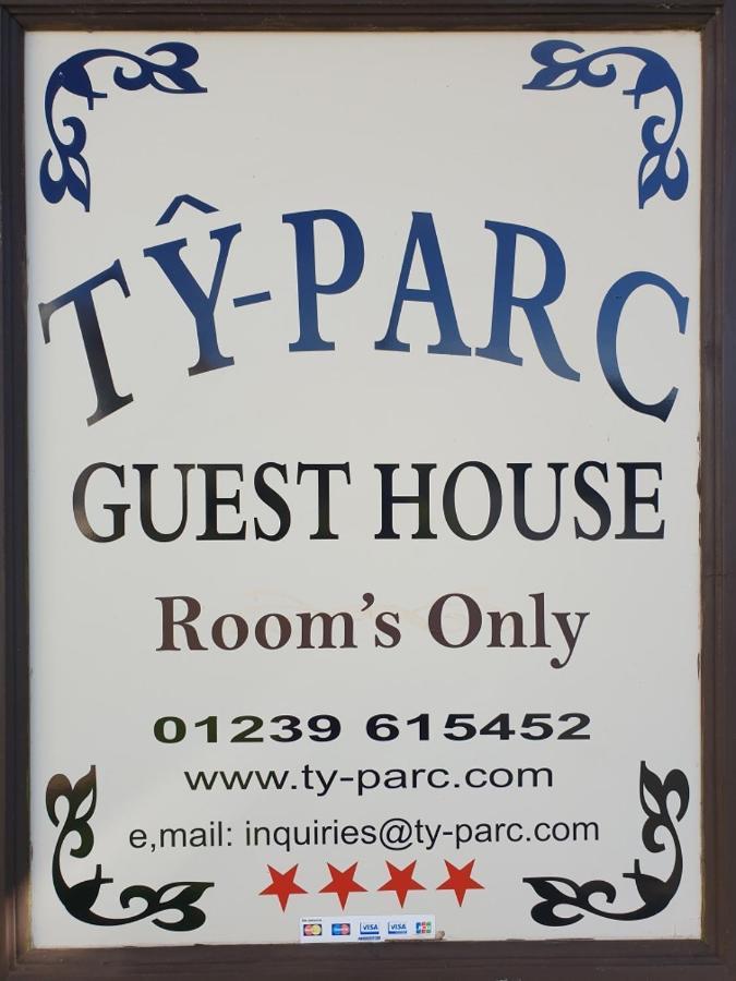 Ty-Parc Hotel Cardigan Exterior foto